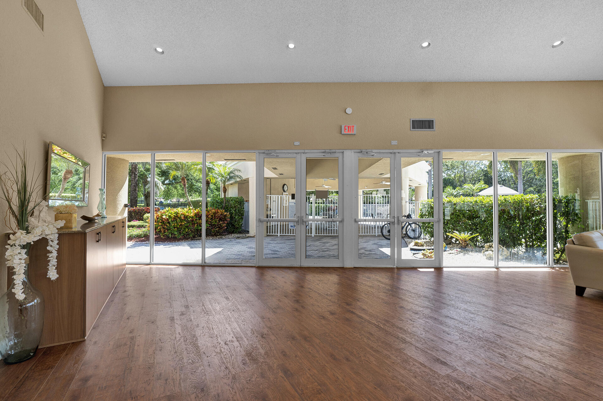 8224 Vía Bella Boca Raton, FL 33496 - Photo 45 of 68 35