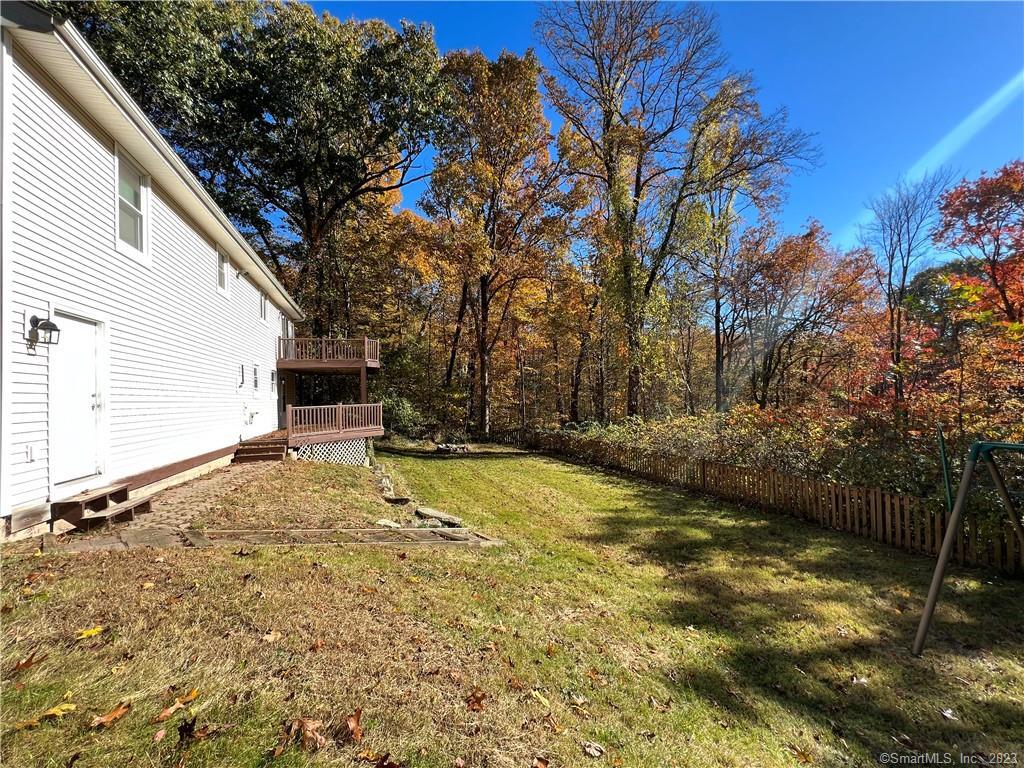 8 Wildwood Road Portland, CT 06480 - Photo 4 of 27