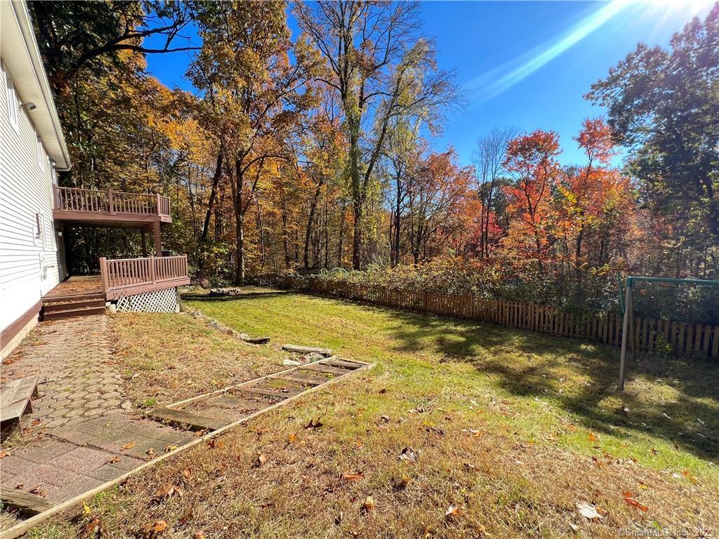 8 Wildwood Road Portland, CT 06480 - Photo 5 of 27