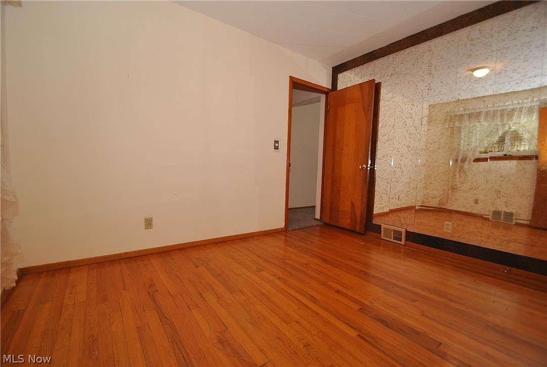 30120 Barjode Road Willowick, OH 44095 - Photo 10 of 21