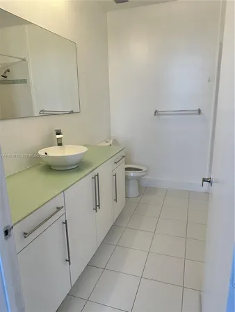 $2,700 | 1791 Northeast Miami Gardens Drive, Unit E604, Miami, FL 33179