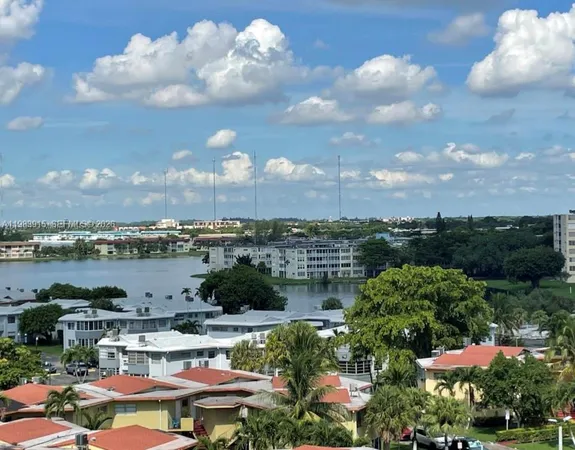 $2,700 | 1791 Northeast Miami Gardens Drive, Unit E604, Miami, FL 33179