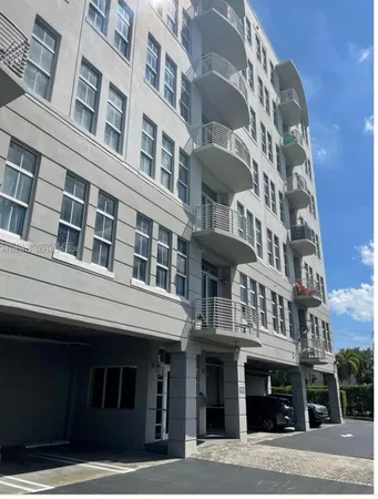 $2,700 | 1791 Northeast Miami Gardens Drive, Unit E604, Miami, FL 33179