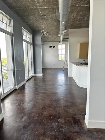 $2,700 | 1791 Northeast Miami Gardens Drive, Unit E604, Miami, FL 33179