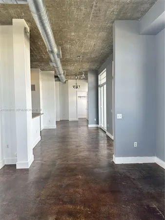 $2,700 | 1791 Northeast Miami Gardens Drive, Unit E604, Miami, FL 33179