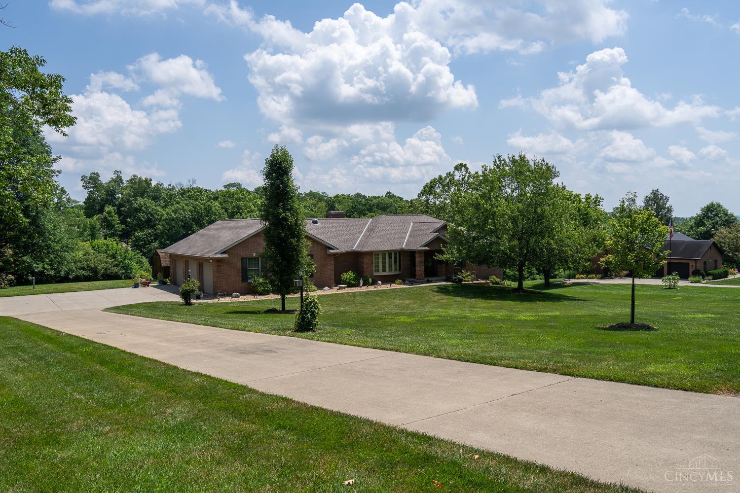 2958 Layhigh Road Hamilton, OH 45013 - Photo 3 of 57 Gallery Image 3