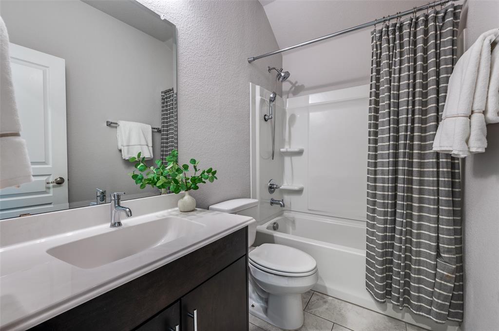 1305 Coyote Ridge Aubrey, TX 76227 - Photo 16 of 34