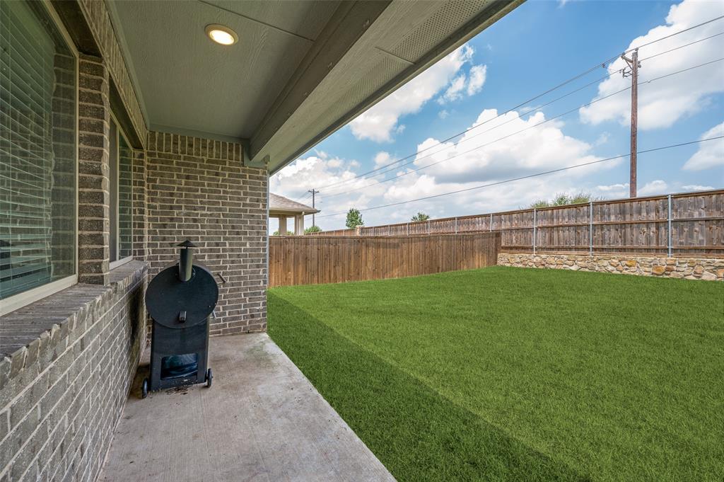 1305 Coyote Ridge Aubrey, TX 76227 - Photo 22 of 34