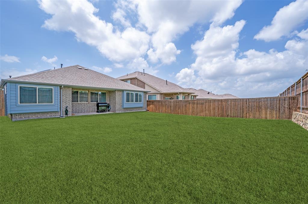 1305 Coyote Ridge Aubrey, TX 76227 - Photo 23 of 33