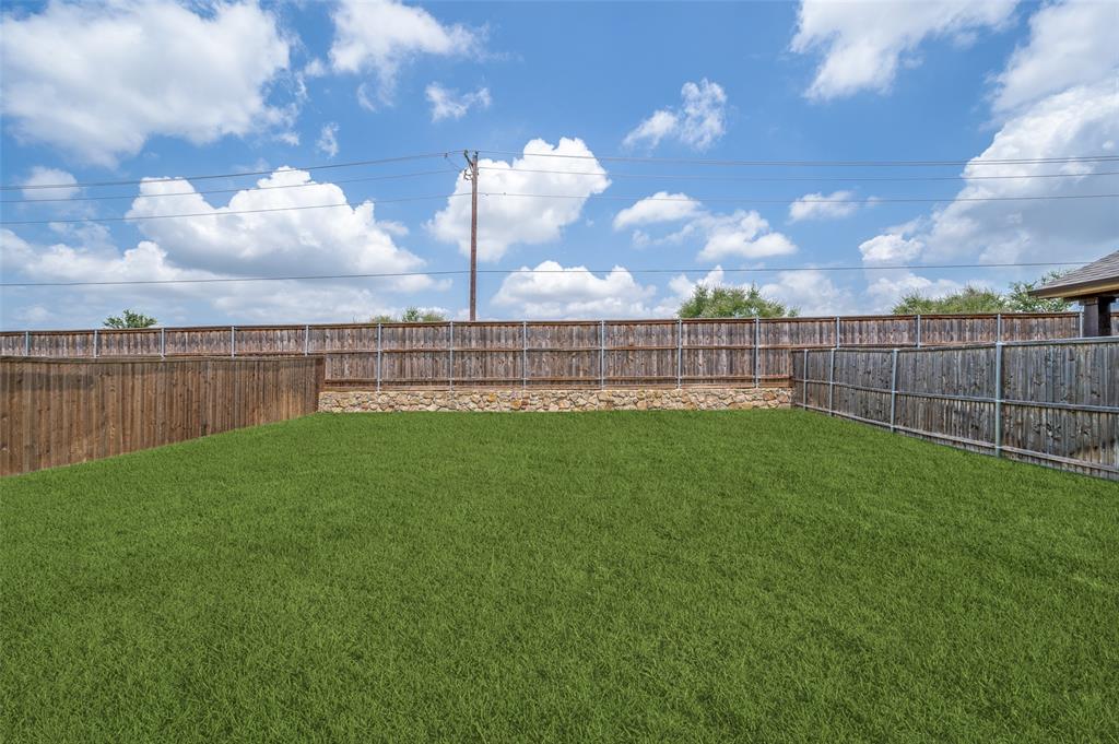 1305 Coyote Ridge Aubrey, TX 76227 - Photo 24 of 33