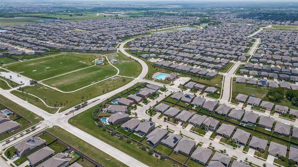 1305 Coyote Ridge Aubrey, TX 76227 - Photo 30 of 34