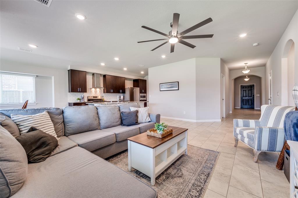 1305 Coyote Ridge Aubrey, TX 76227 - Photo 4 of 34