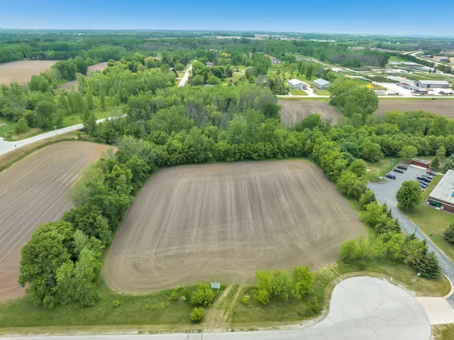 $650,000 | Equestrian Ct Green, Unit 2 3, Green Bay, WI 54229