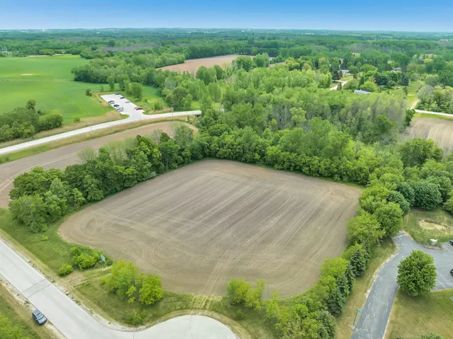 $650,000 | Equestrian Ct Green, Unit 2 3, Green Bay, WI 54229