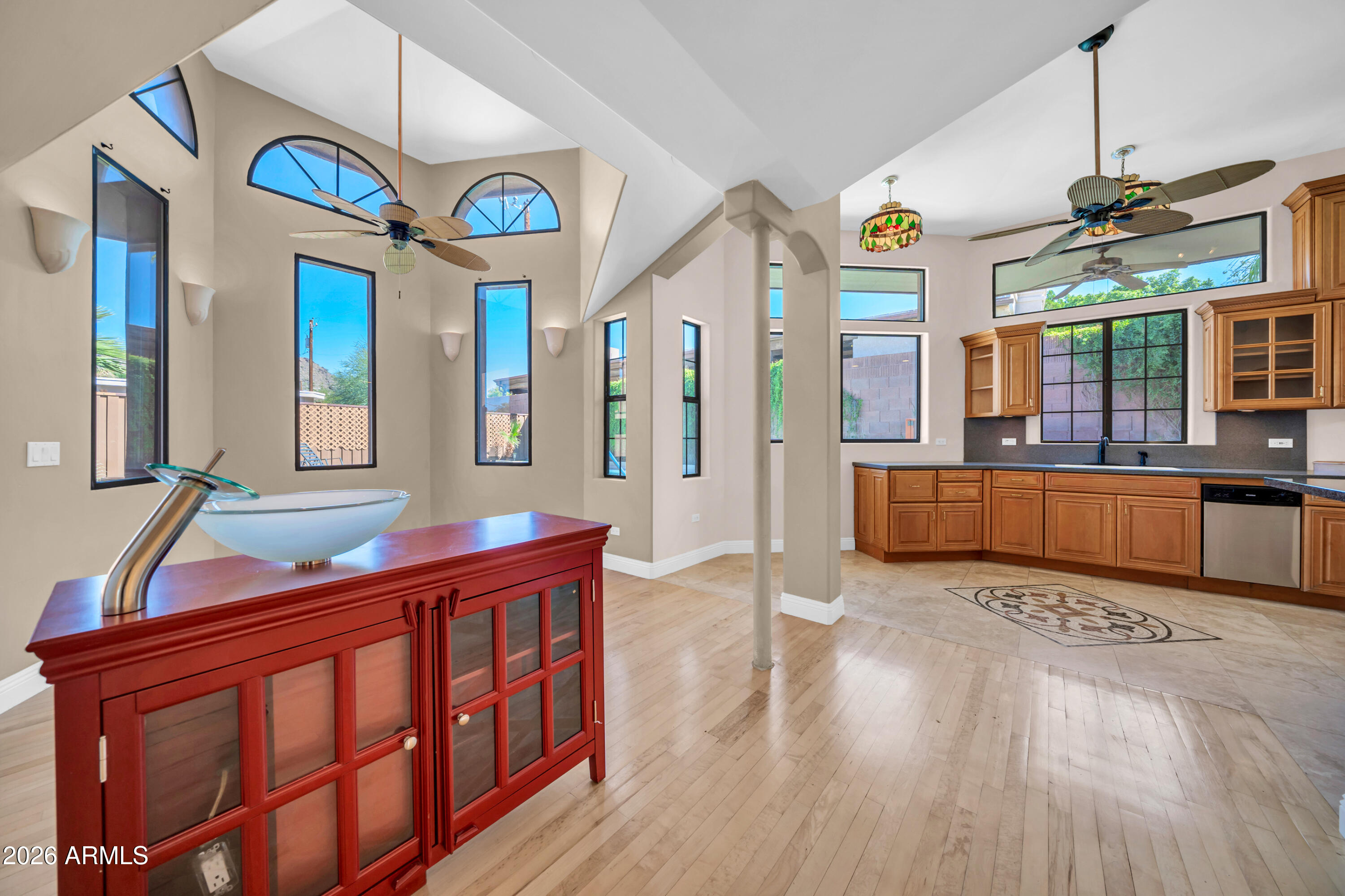 1450 East Royal Palm Road Phoenix, AZ 85020 - Photo 12 of 72 1450 E Royal Palm Rd-12