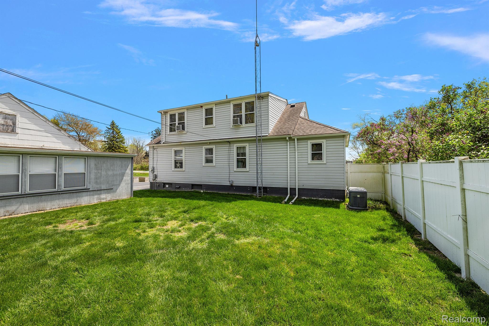 33326 Willow Road New Boston, MI 48164 - Photo 44 of 54 Gallery Image 44