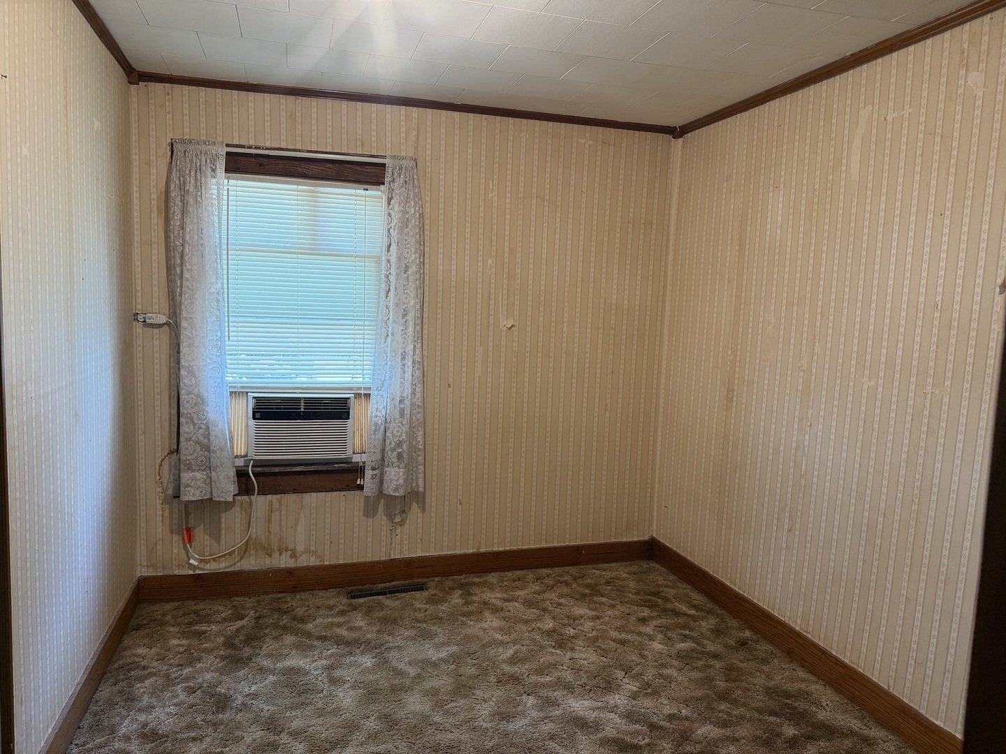 810 Longstreet Road Marion, IL 62959 - Photo 7 of 15