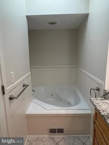 $2,100 | 606 South Belnord Avenue, Baltimore, MD 21224