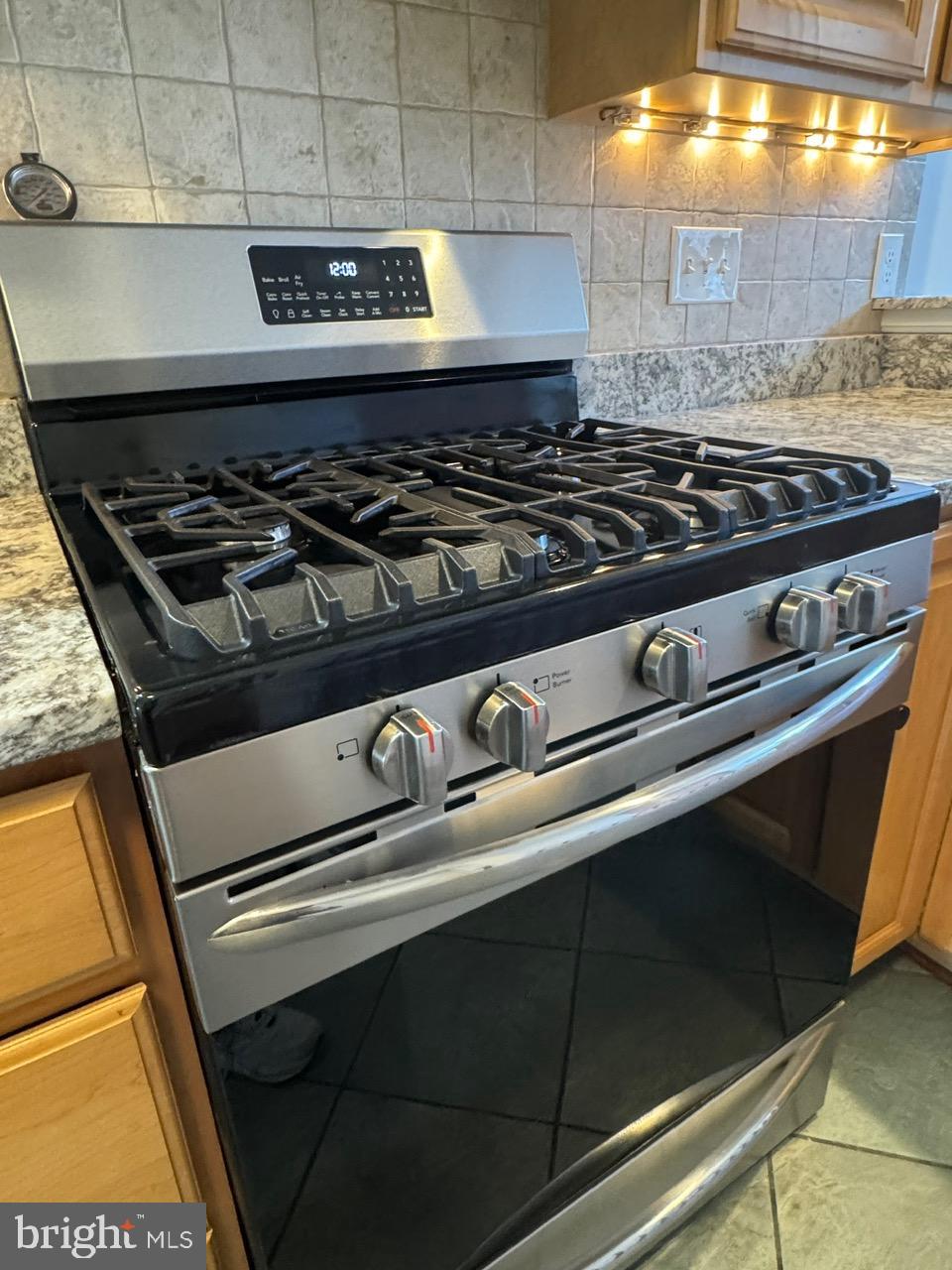 606 South Belnord Avenue Baltimore, MD 21224 - Photo 21 of 40