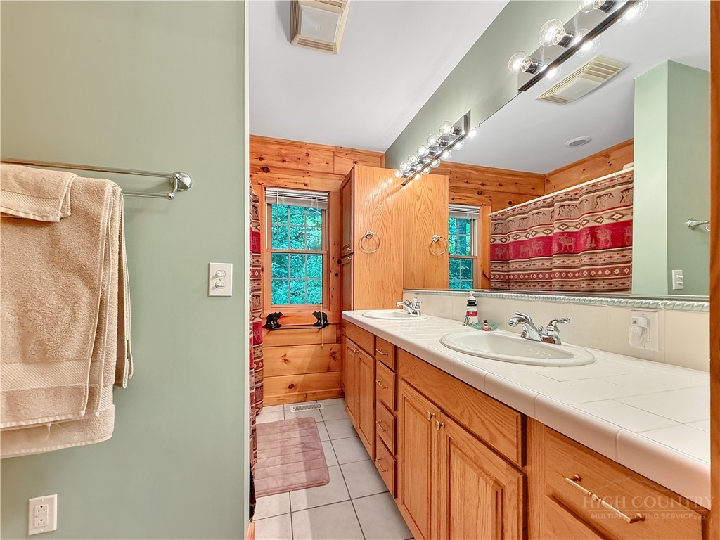 219 Red Maple Lane Boone, NC 28607 - Photo 16 of 37