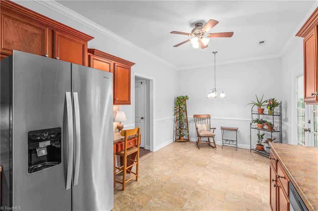 6604 Springfield Village Lane Clemmons, NC 27012 - Photo 12 of 31