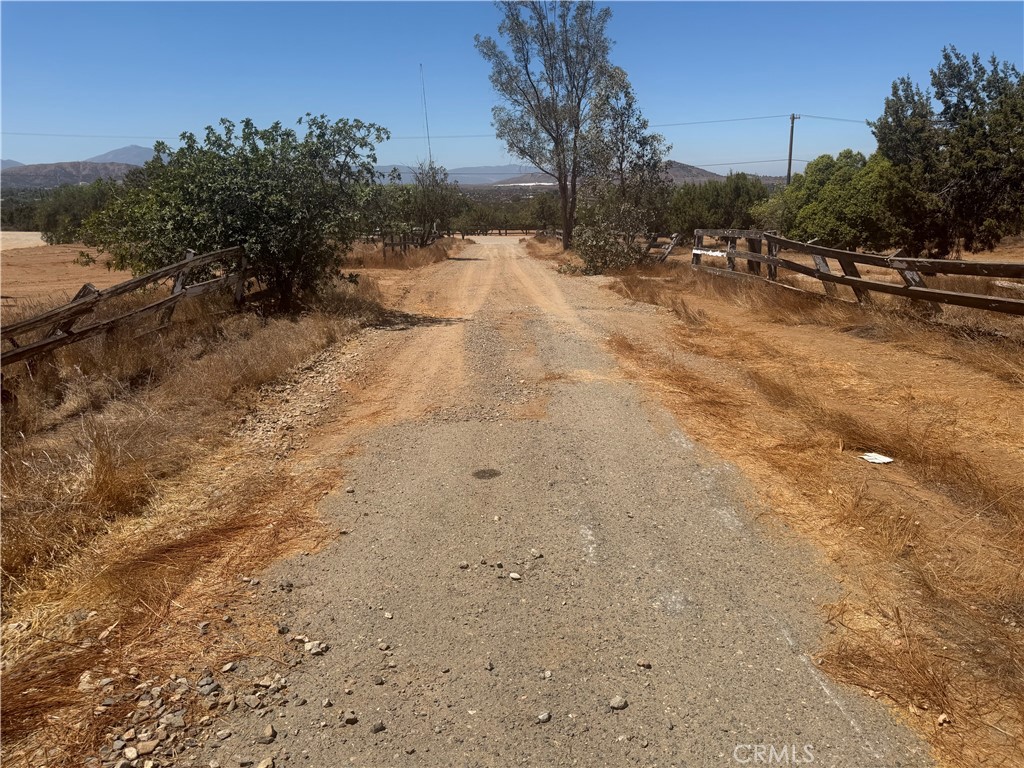 22300 Juniper Road Perris, CA 92570 - Photo 11 of 20 Gallery Image 11