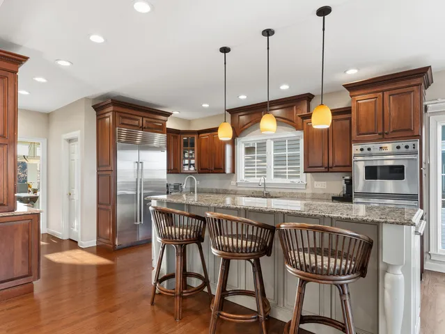 a en suite bathroom with a shower