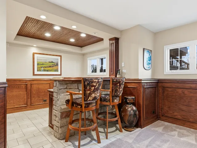 $1,250,000 | 2363 Fawn Lake Circle, Naperville, IL 60564