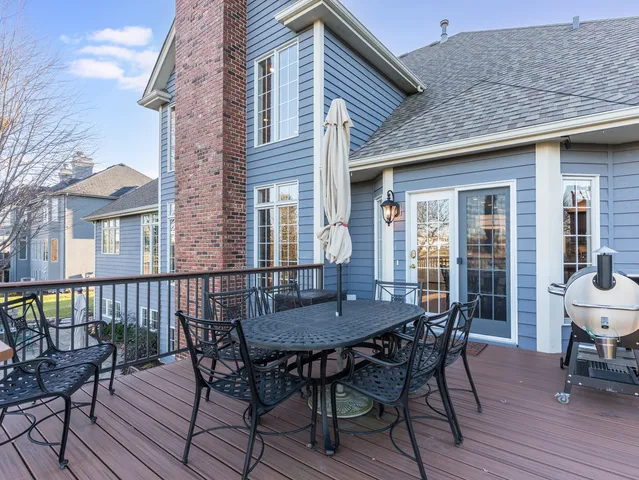 $1,250,000 | 2363 Fawn Lake Circle, Naperville, IL 60564