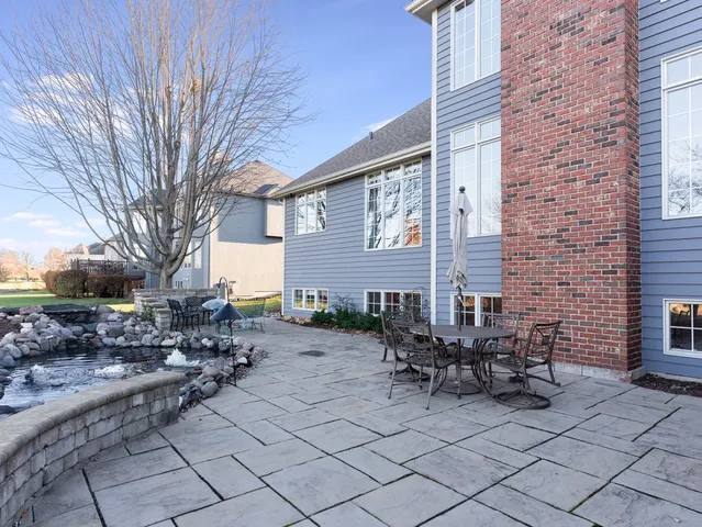 $1,250,000 | 2363 Fawn Lake Circle, Naperville, IL 60564