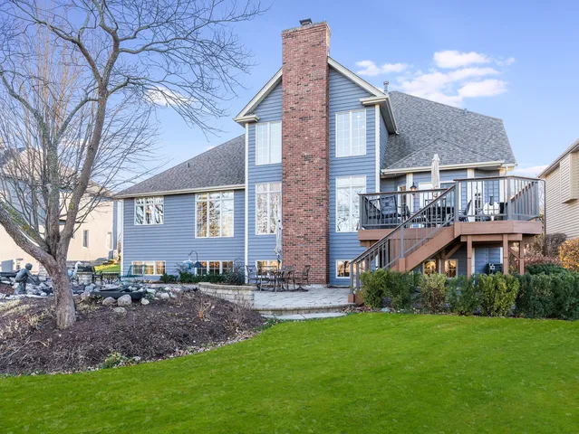 $1,250,000 | 2363 Fawn Lake Circle, Naperville, IL 60564