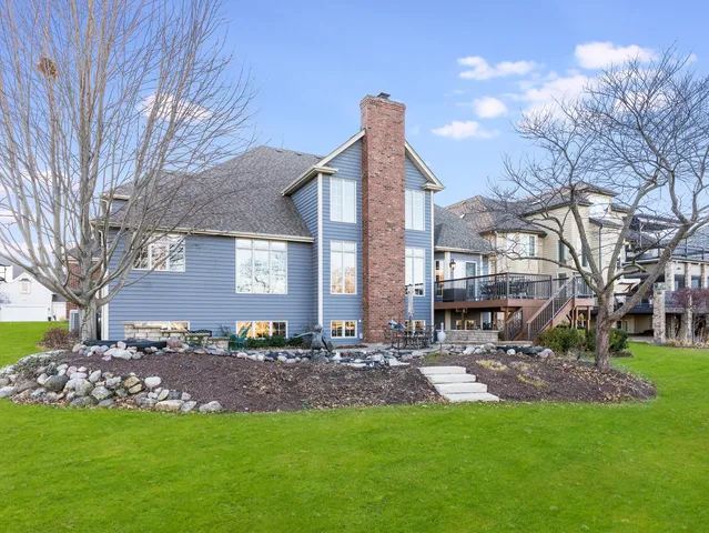 $1,250,000 | 2363 Fawn Lake Circle, Naperville, IL 60564