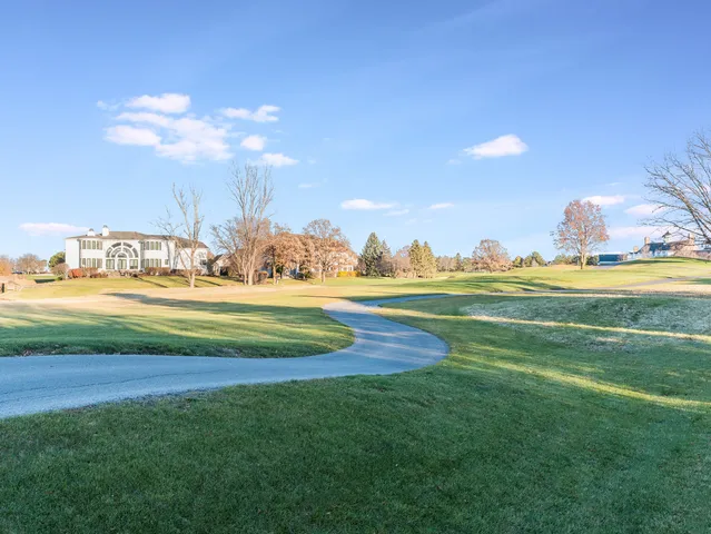 $1,250,000 | 2363 Fawn Lake Circle, Naperville, IL 60564