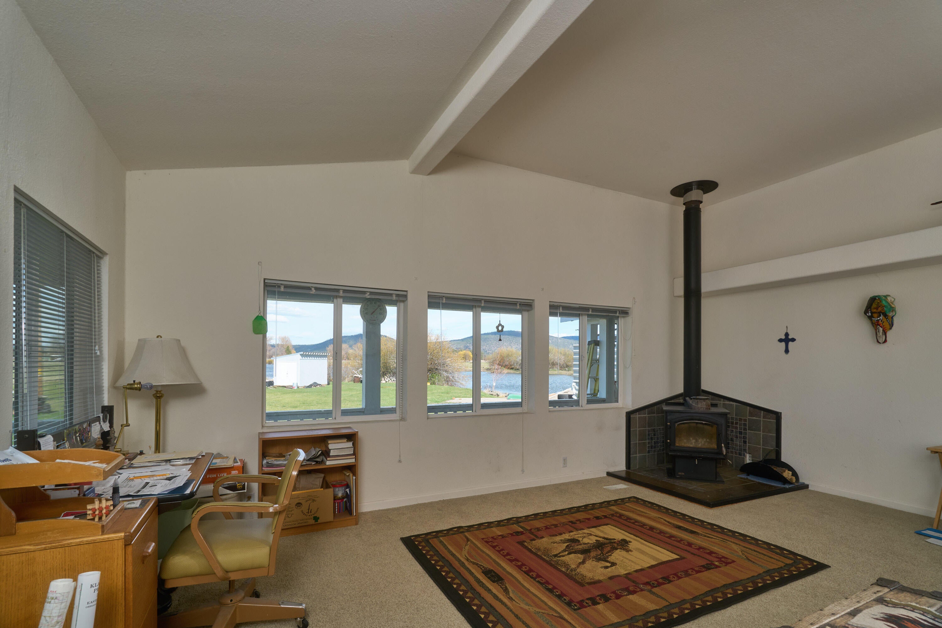 32154 Modoc Point Road Chiloquin, OR 97624 - Photo 10 of 34 32154 Modoc Point Rd in Chiloquin_10