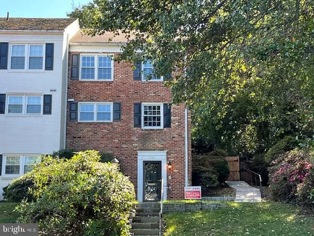 $925,000 | 1955 Kirby Road, Falls Church, VA 22043