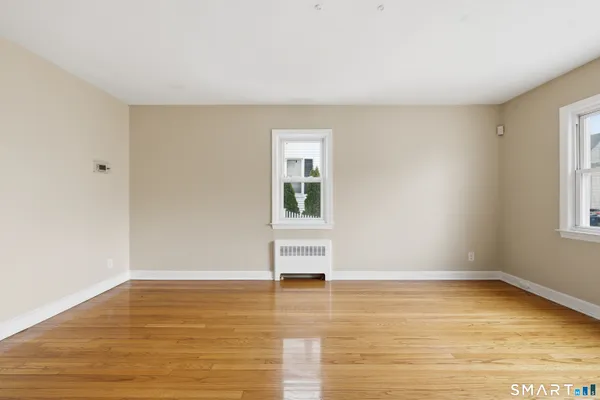 $2,200 | 972 Capitol Avenue, Unit 1, Bridgeport, CT 06606