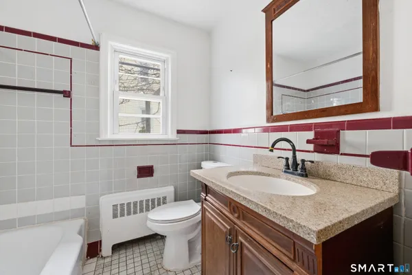$2,200 | 972 Capitol Avenue, Unit 1, Bridgeport, CT 06606