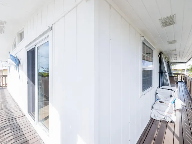 $999,000 | 29559 Ranger Avenue, Big Pine Key, FL 33043