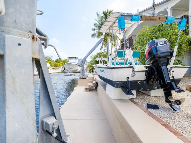 $999,000 | 29559 Ranger Avenue, Big Pine Key, FL 33043