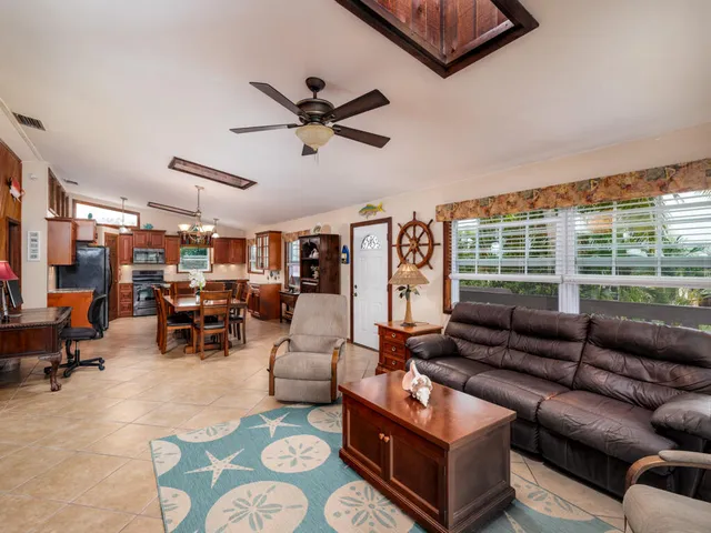 $999,000 | 29559 Ranger Avenue, Big Pine Key, FL 33043