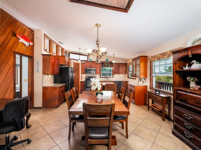 $999,000 | 29559 Ranger Avenue, Big Pine Key, FL 33043