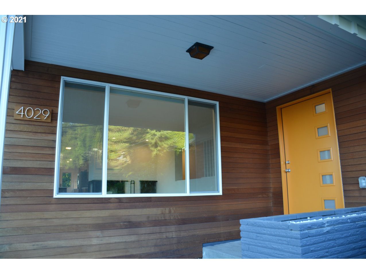 4029 Southwest Altadena Avenue Portland, OR 97239 - Photo 18 of 20 Gallery Image 18
