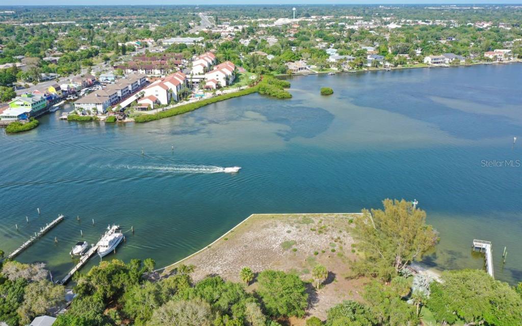 6559 Peacock Road Sarasota, FL 34242 - Photo 6 of 17