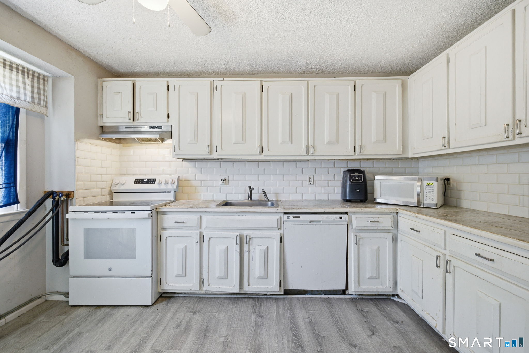12 Georgetown Drive, Unit D Enfield, CT 06082 - Photo 6 of 23