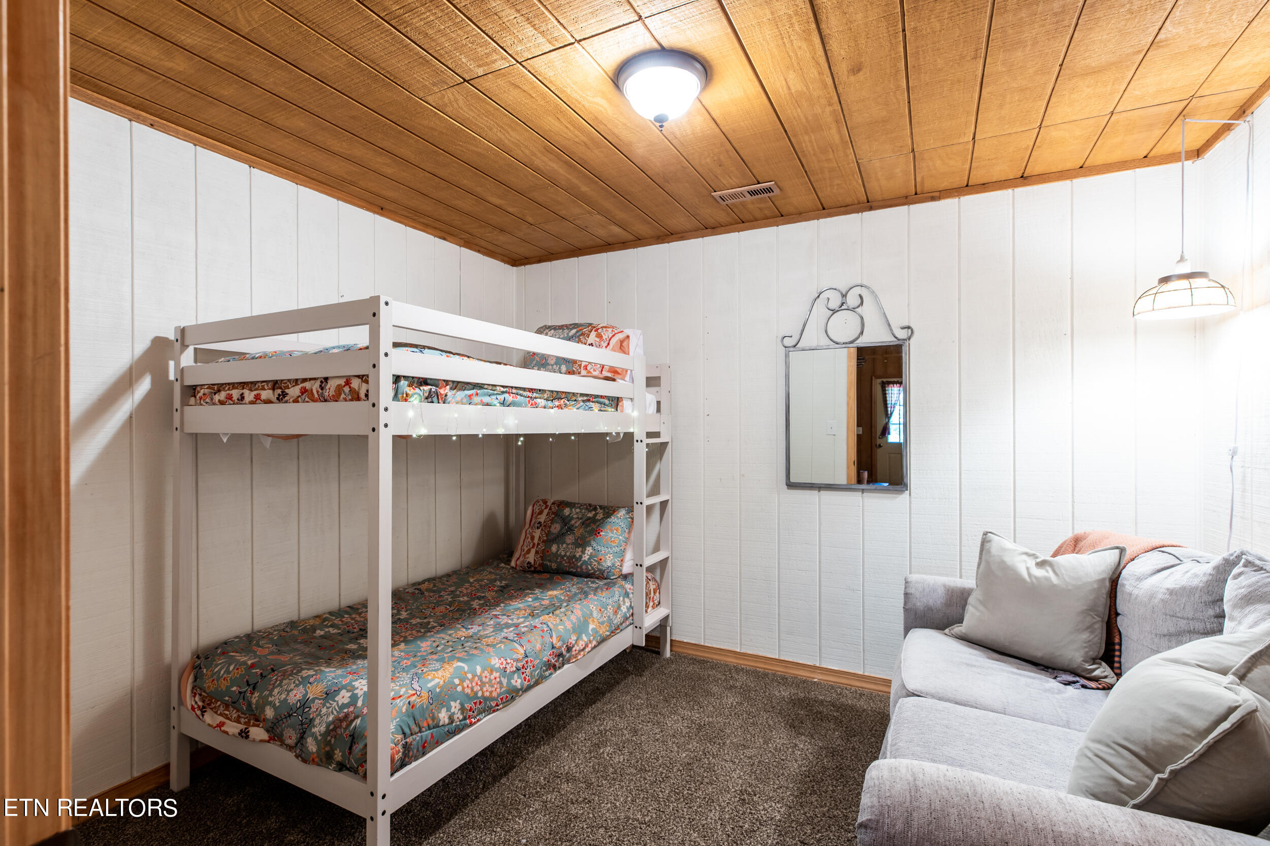 1194 Cove Pointe Road La Follette, TN 37766 - Photo 21 of 39 Bunk room