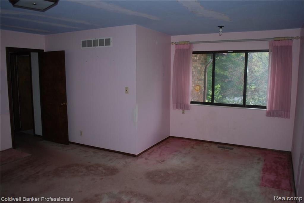29800 Westgate Road Farmington Hills, MI 48334 - Photo 21 of 43