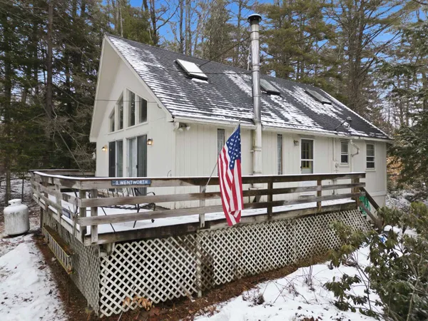 $348,000 | 1 Wentworth Lane, Barnstead, NH 03225
