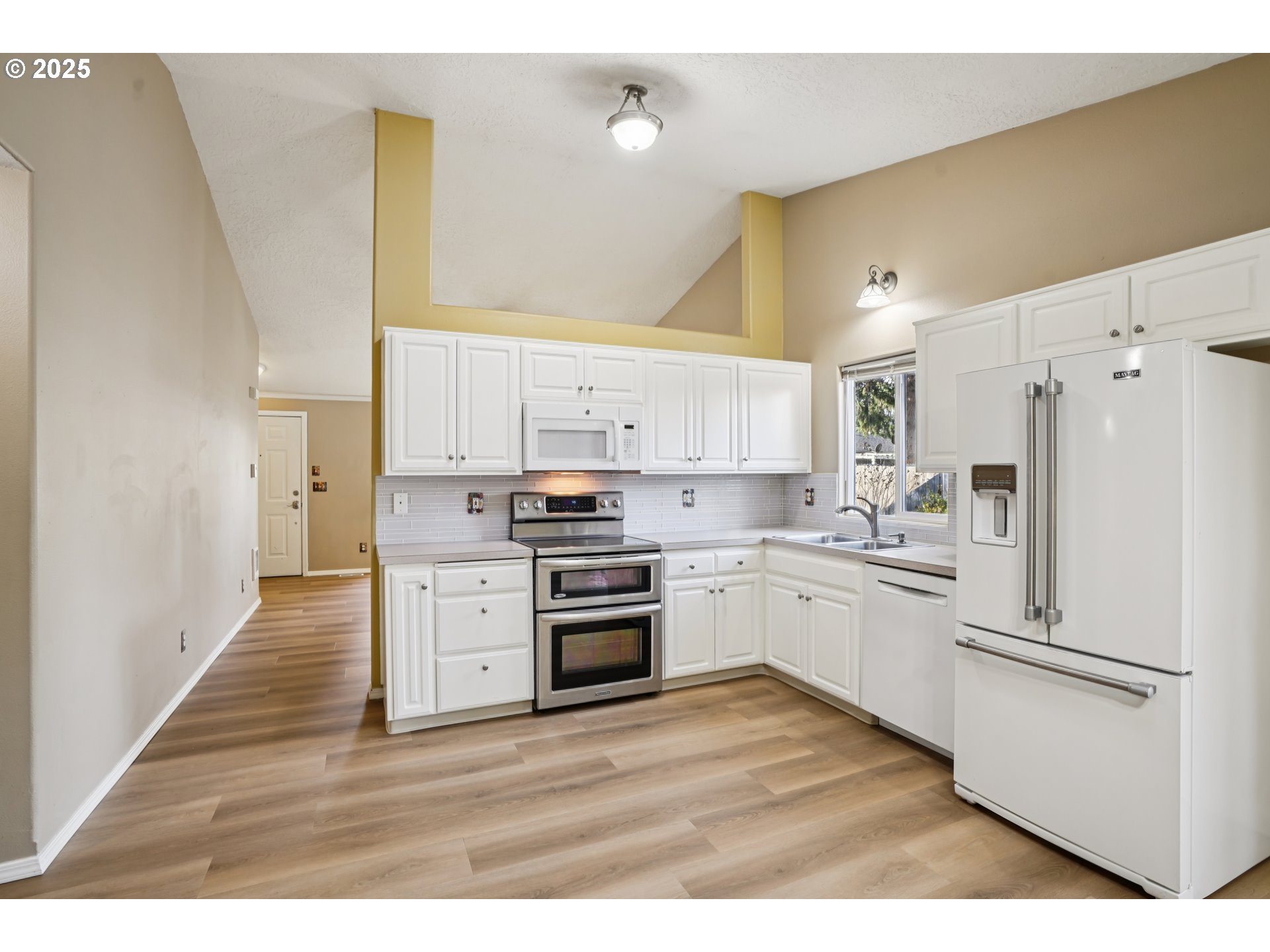 463 Hrubetz Road Southeast Salem, OR 97302 - Photo 11 of 27 Gallery Image 11