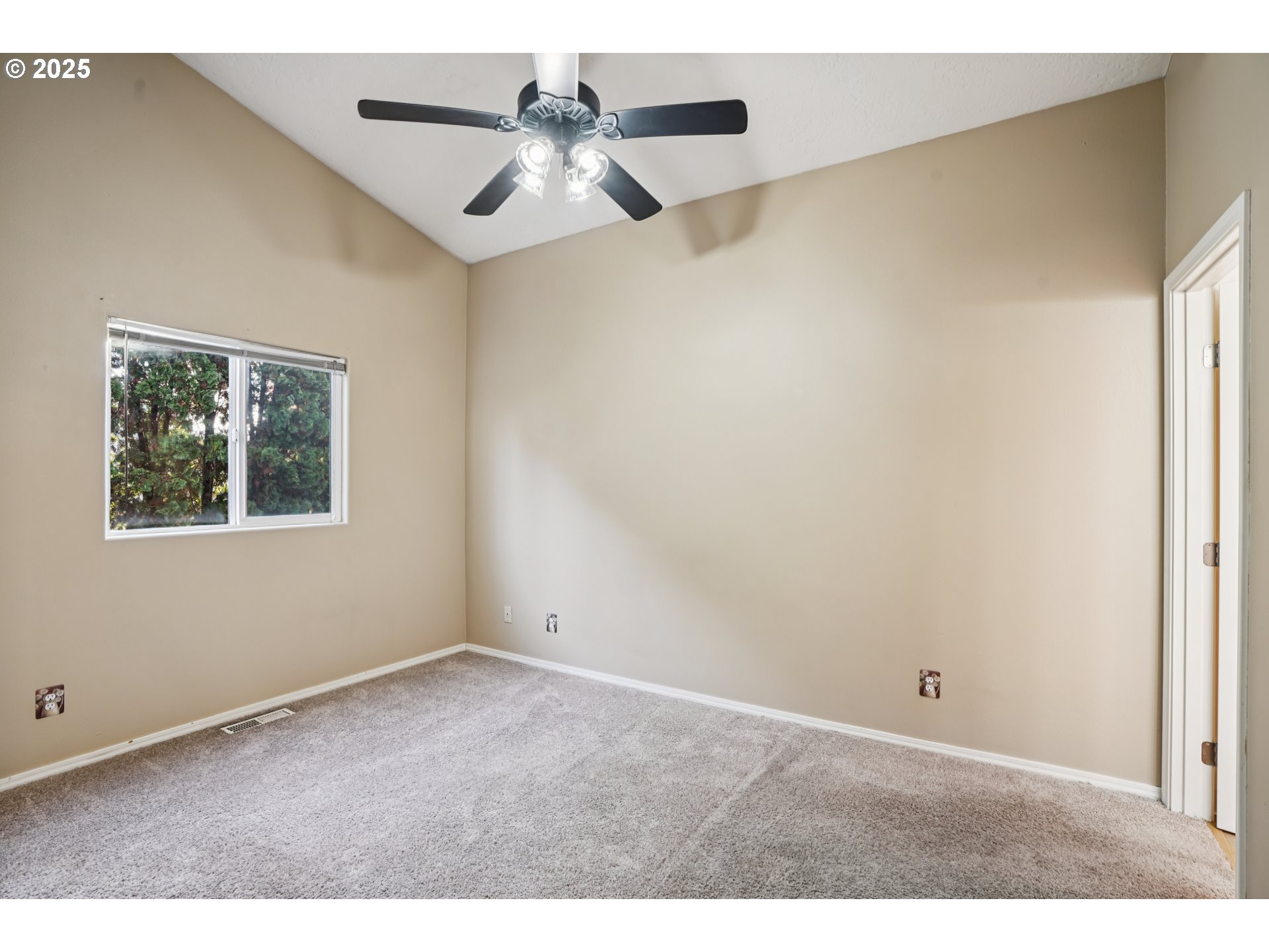 463 Hrubetz Road Southeast Salem, OR 97302 - Photo 16 of 27 Gallery Image 16