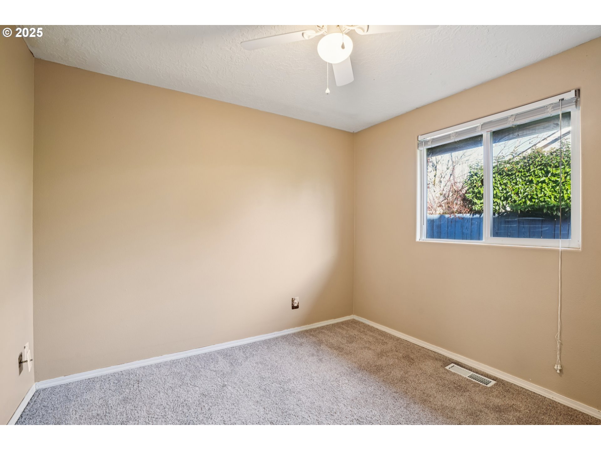 463 Hrubetz Road Southeast Salem, OR 97302 - Photo 21 of 27 Gallery Image 21